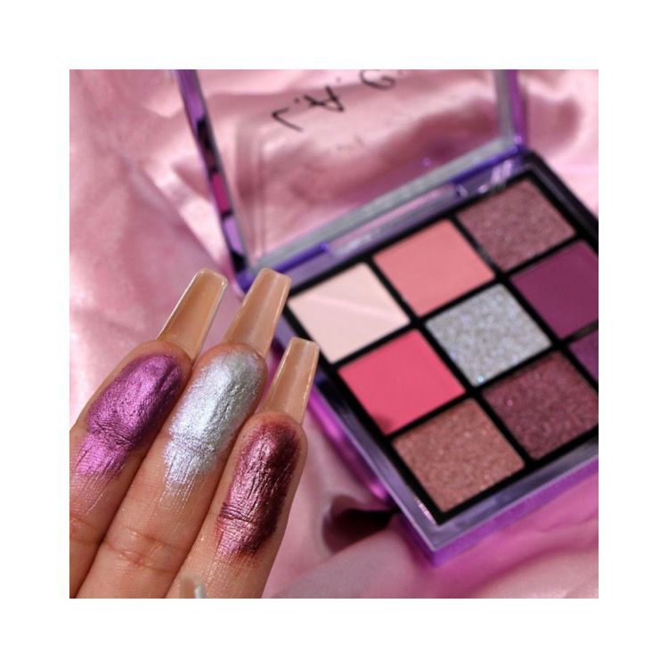 L.A. Girl Eyeshadow Palette – 9 Colors