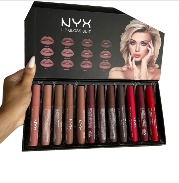 علبة أحمر شفاه NYX 12 لونًا