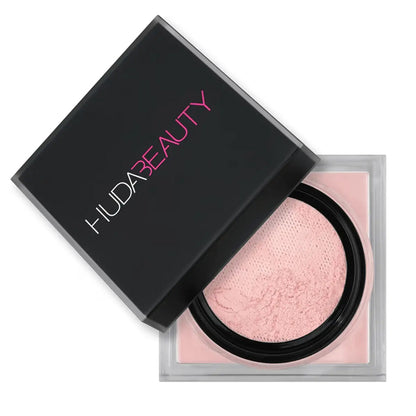 HUDA BEAUTY Easy Bake Loose Baking &amp; Setting Powder