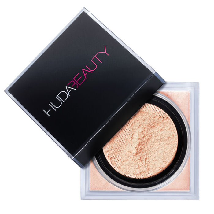 HUDA BEAUTY Easy Bake Loose Baking &amp; Setting Powder